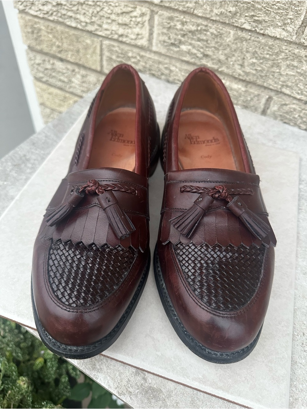 ALLEN EDMONDS CODY Men's Tassel Loafers in Burgundy size 8